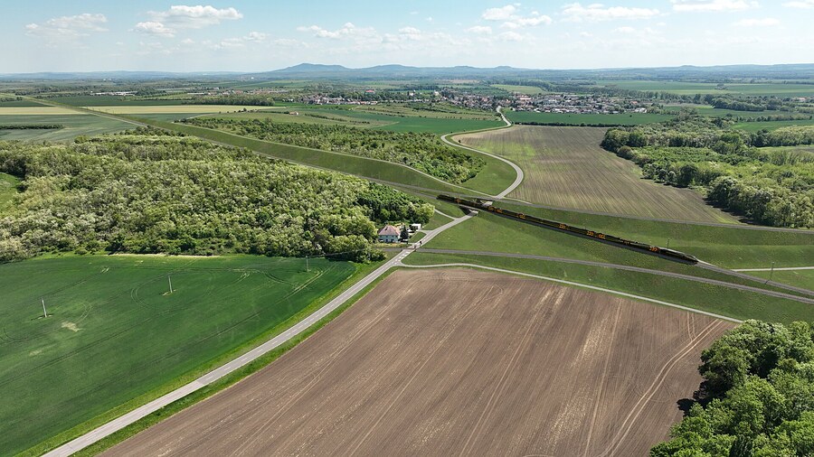 Trať Unkovice - Hrušovany - zákres projektu